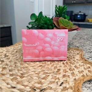 Medicube Pink Hair Treatment Mask